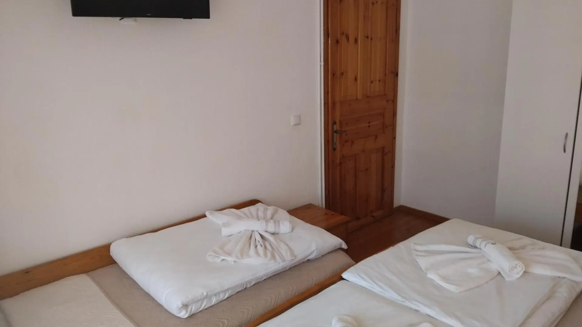Vakantiehuis Gaestehaus Edelweiss Olympiada Halkidikis Griekenland